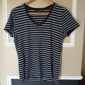 Tommy Hilfiger‎ V Neck Tee Women's Size Large